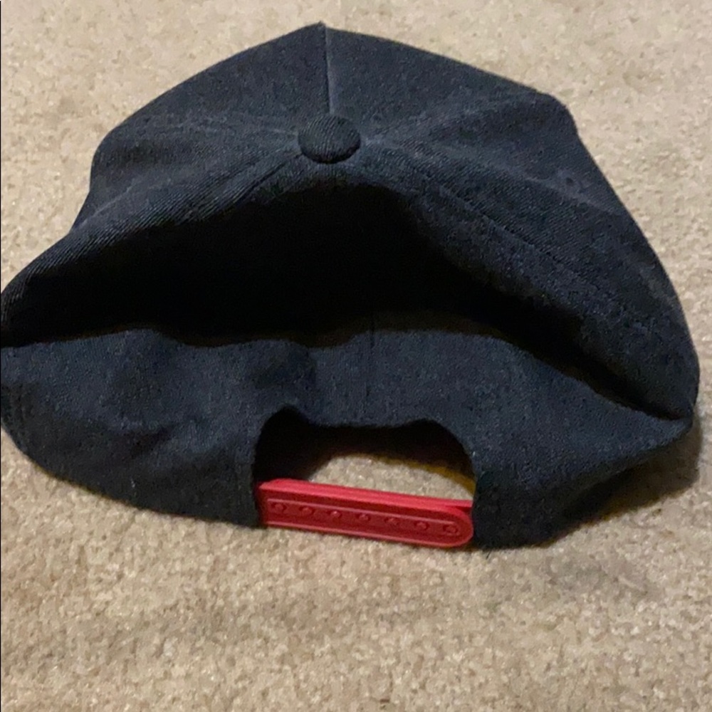 Volcom SnapBack - Picture 3 of 7